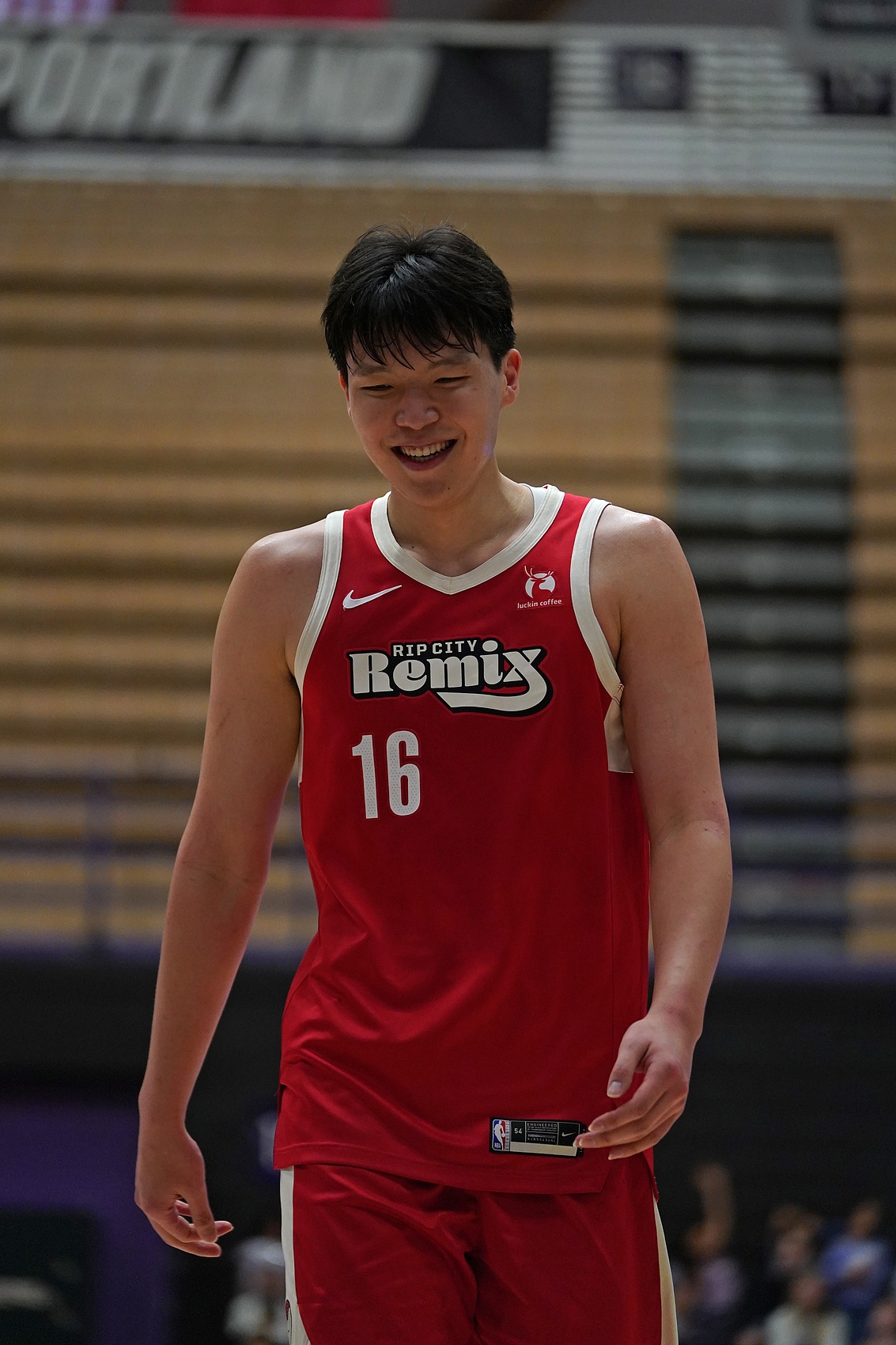 彩经网官网-媒体人：杨瀚森在NBA世界没有太多的机会 但在发展联盟稳步发挥